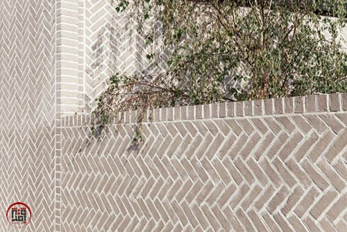 طرز چینش آجر مدل جناغی